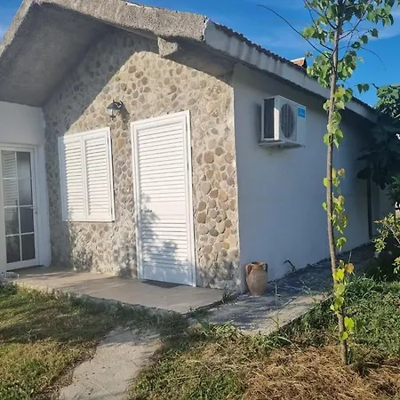 House Near 'plazhi San Pietro' Fushe-Drac